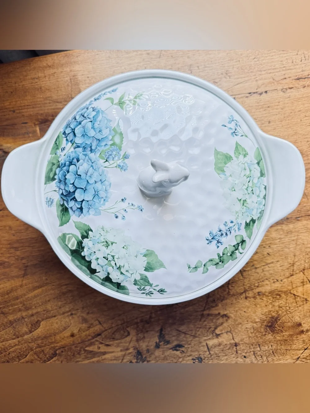 Temp-tations Presentable Ovenware Hydrangea Casserole Dish with Bunny Lid
